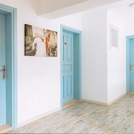 Venezia By Nobela * Alacati