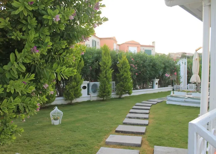 Venezia By Nobela Otel Alaçatı